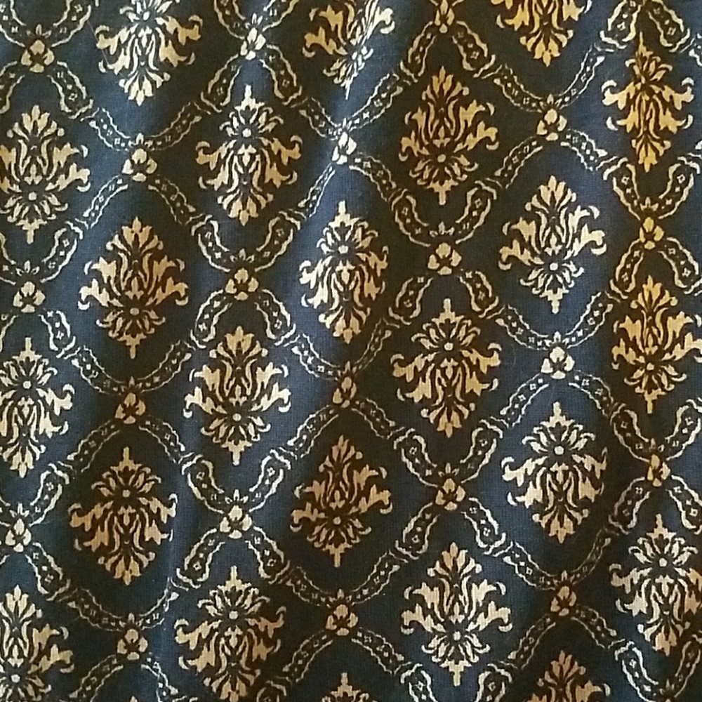 XL Azure - Picture 2 of 3